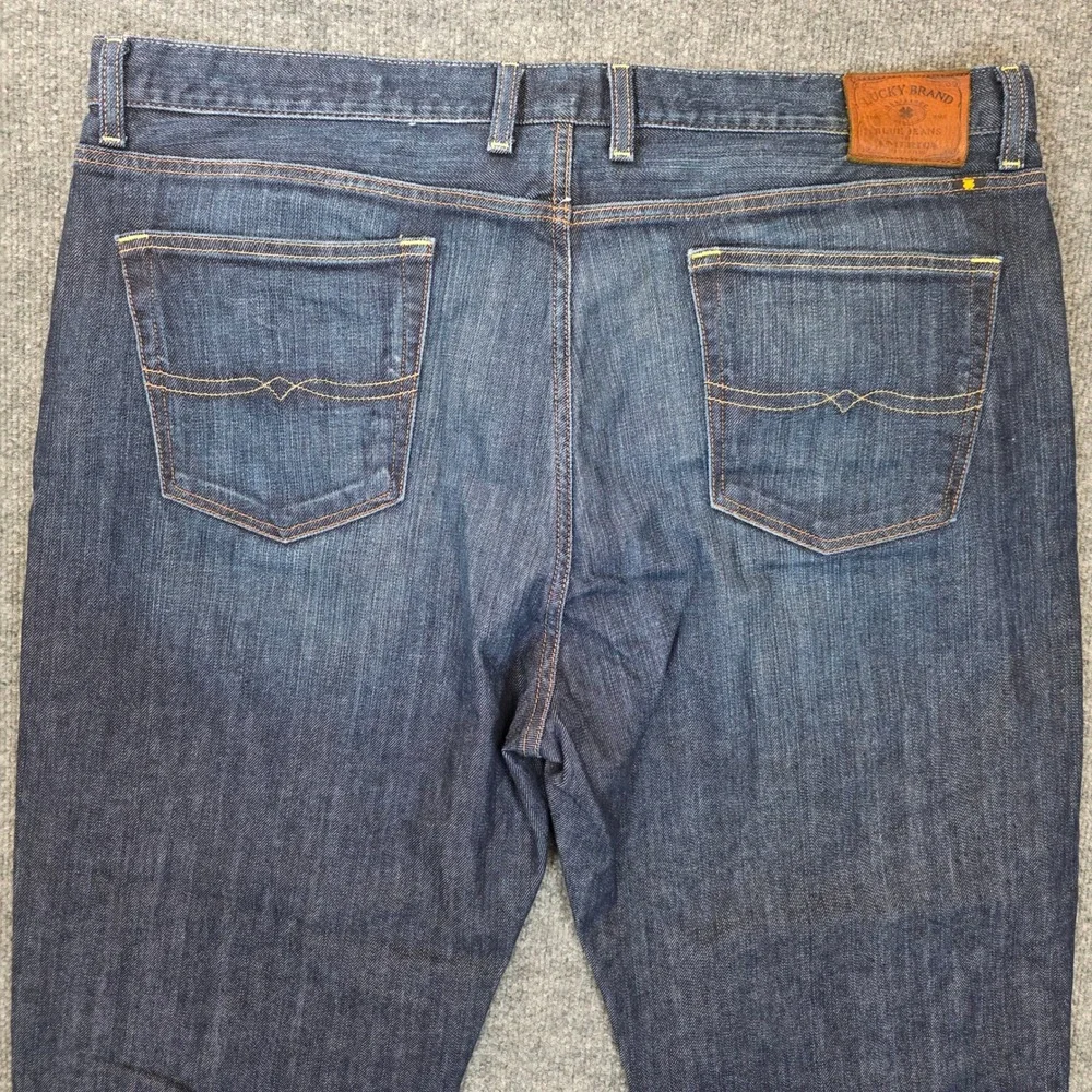 Lucky Brand Classic Straight Jeans Mens 42x30 Blue Denim Stretch Dark Wash